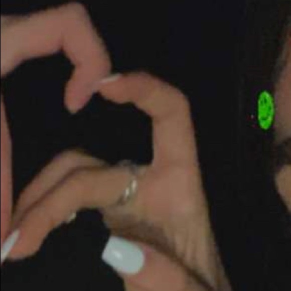 Meet your Posher, Nicole - Picture 1 of 1